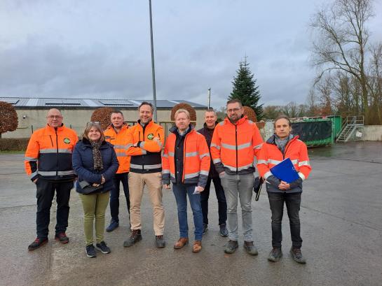 Groepsfoto van Intradura en ILvA en gemeentepersoneel